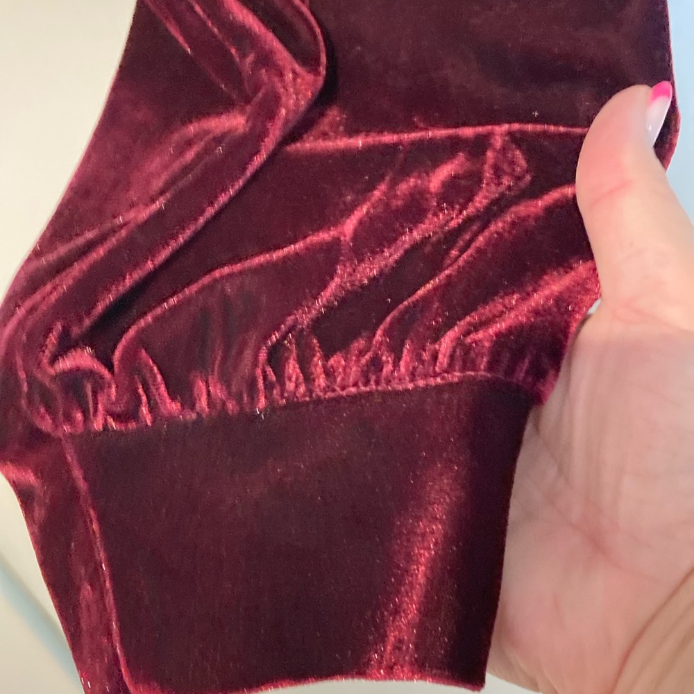 Sheila Rose Boutique Velvet Jogger size S Maroon